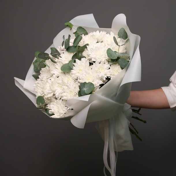 Букет 45, артикул F1300318 - 5590 рублей, доставка по городу. Flawery - доставка цветов