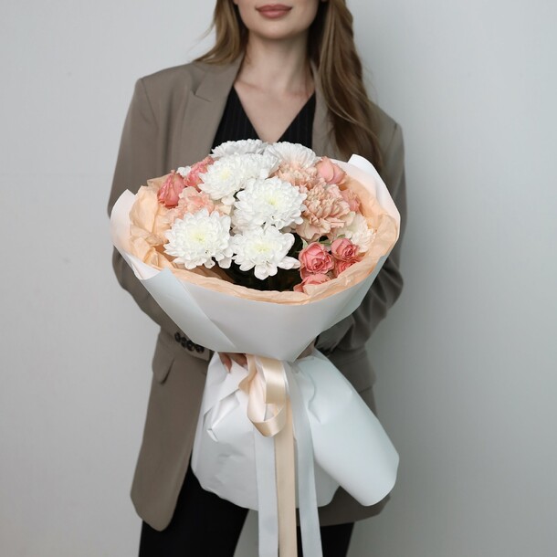 Букет 101, артикул F1414465 - 5090 рублей, доставка по городу. Flawery - доставка цветов