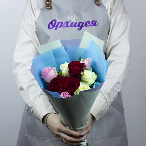 9 роз микс 40 см, артикул F1458089 - 2090 рублей, доставка по городу. Flawery - доставка цветов