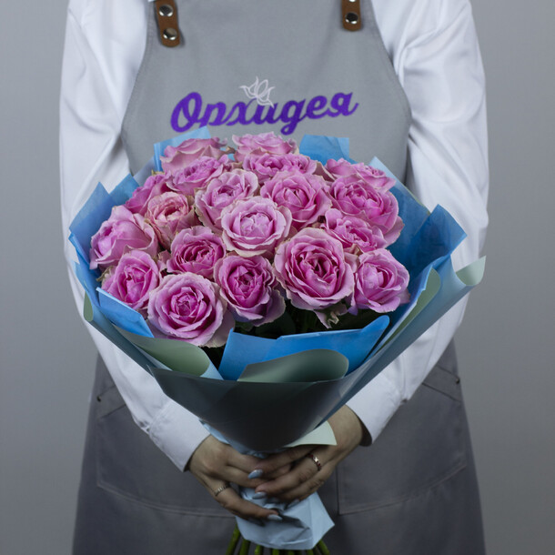 19 роз розовых 60 см, артикул F1458354 - 9990 рублей, доставка по городу. Flawery - доставка цветов
