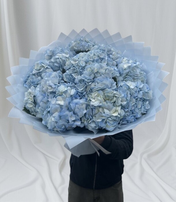 Букет «облачко» из гортензий, артикул F1331325 - 9460 рублей, доставка по городу. Flawery - доставка цветов