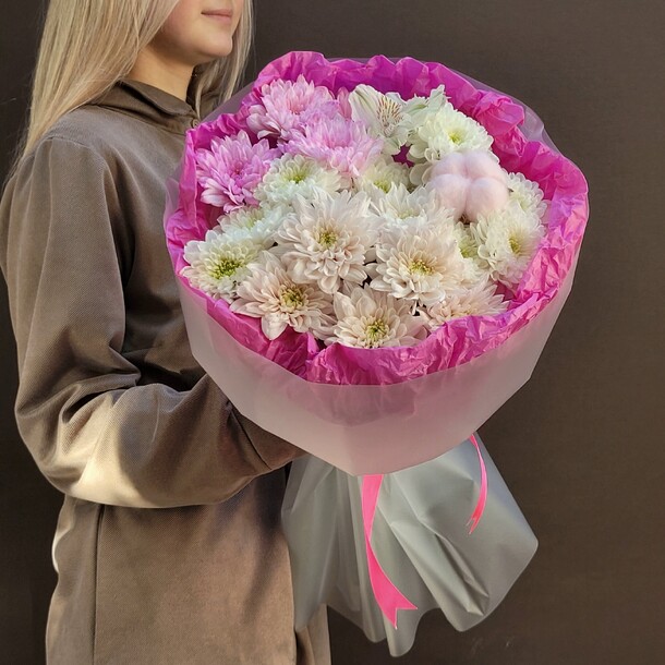 Букет из хризантем "безмятежность", артикул F1402103 - 3546 рублей, доставка по городу. Flawery - доставка цветов