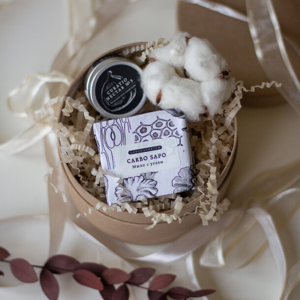 Подарочный набор «simple» №1, артикул F1303961 - 2200 рублей, доставка по городу. Flawery - доставка цветов