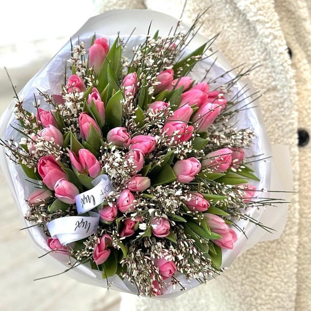 Тюльпаны, артикул F1363069 - 16900 рублей, доставка по городу. Flawery - доставка цветов