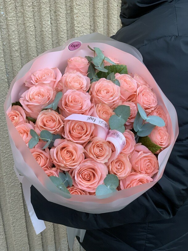 Пионовидные розы персиковые, артикул F1368657 - 12900 рублей, доставка по городу. Flawery - доставка цветов