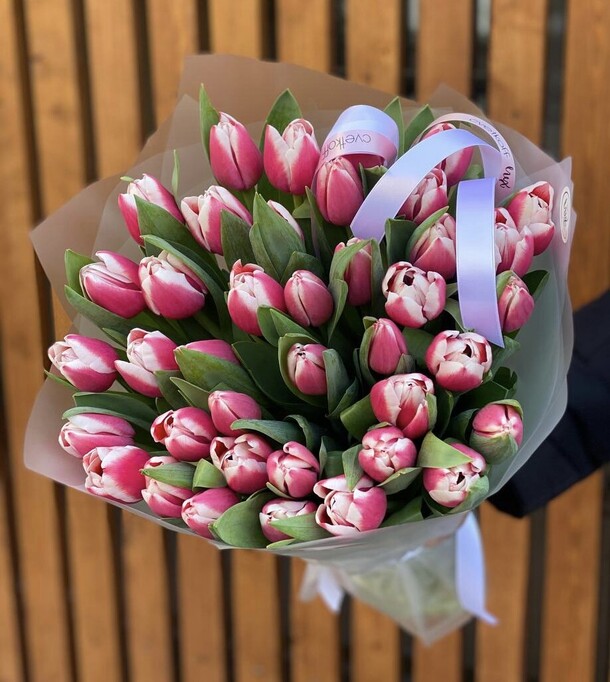 Тюльпаны премиум, артикул F1384199 - 11700 рублей, доставка по городу. Flawery - доставка цветов