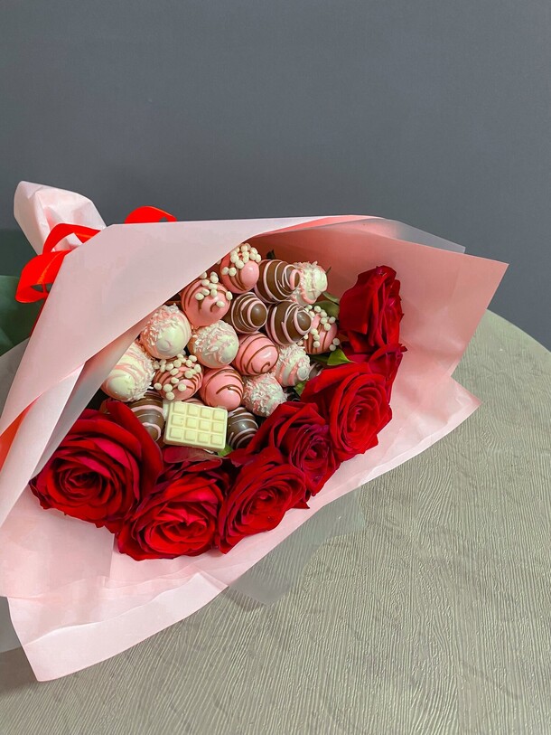 Букет "филиция", артикул F1240760 - 7190 рублей, доставка по городу. Flawery - доставка цветов