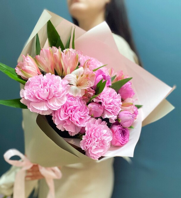 Сборный букет "карлот", артикул F1240809 - 3590 рублей, доставка по городу. Flawery - доставка цветов