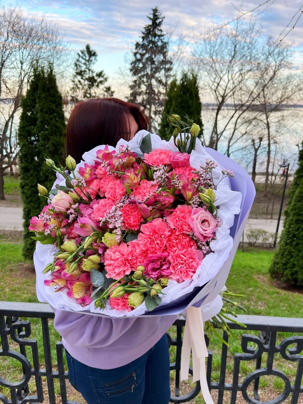 Сборный букет "ариадна", артикул F1309994 - 12690 рублей, доставка по городу. Flawery - доставка цветов