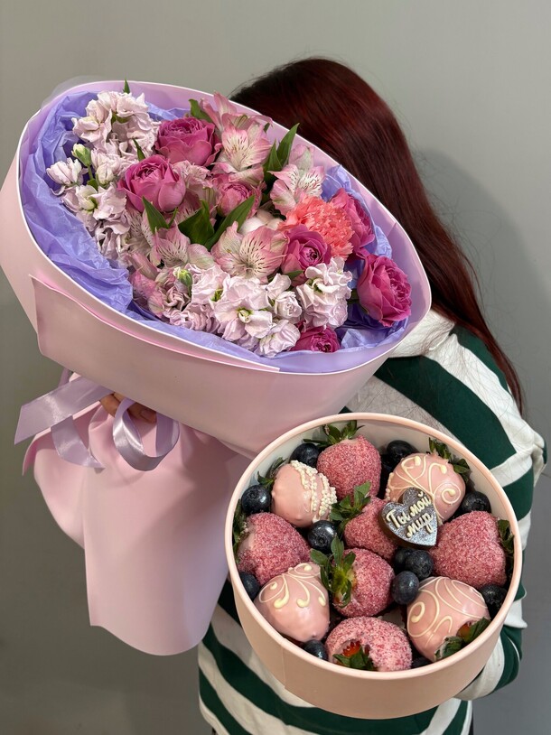 Комбо набор "идеальный баланс", артикул F1395597 - 7490 рублей, доставка по городу. Flawery - доставка цветов