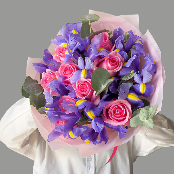 Букет цветов "черничный десерт", артикул F1324318 - 4999 рублей, доставка по городу. Flawery - доставка цветов