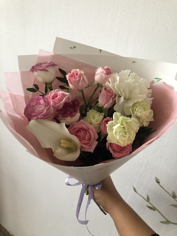 Букет с каллой, артикул F1316714 - 3290 рублей, доставка по городу. Flawery - доставка цветов