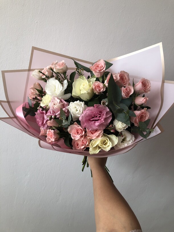 Букет, артикул F1320483 - 5490 рублей, доставка по городу. Flawery - доставка цветов