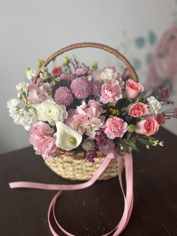 Корзина цветов, артикул F1322147 - 9990 рублей, доставка по городу. Flawery - доставка цветов