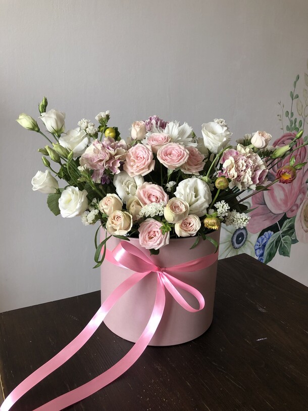 Композиция 1, артикул F1329973 - 6990 рублей, доставка по городу. Flawery - доставка цветов