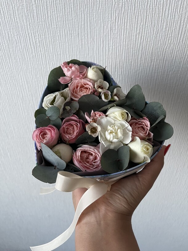 Сердечко ♥️, артикул F1373844 - 2390 рублей, доставка по городу. Flawery - доставка цветов