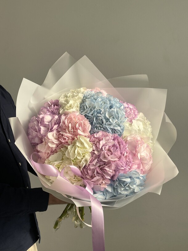 Букет «нежный пух», артикул F1413207 - 7380 рублей, доставка по городу. Flawery - доставка цветов