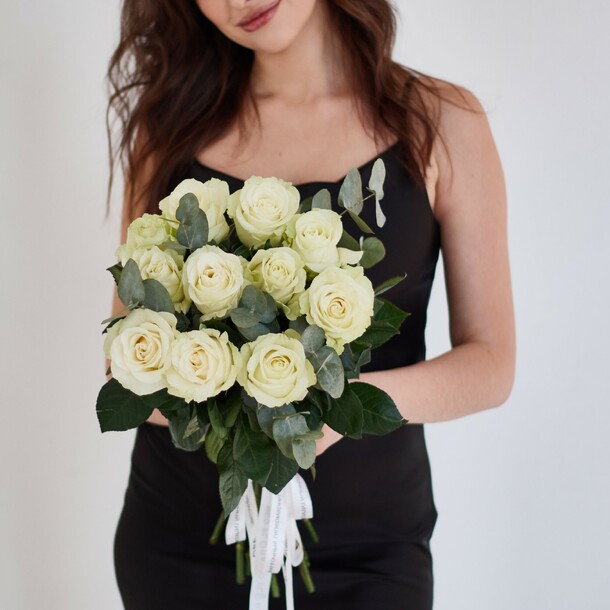 Рафаэлка s, артикул F1375902 - 5365 рублей, доставка по городу. Flawery - доставка цветов