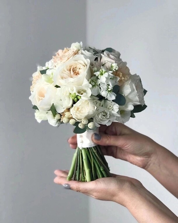 Букет невесты № 1, артикул F1322034 - 8250 рублей, доставка по городу. Flawery - доставка цветов