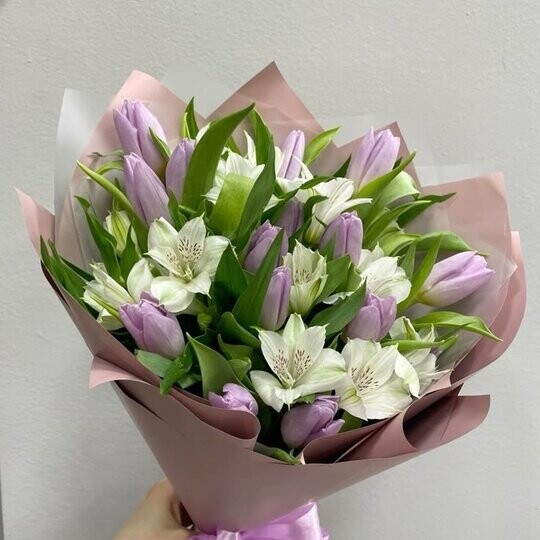 Букет сиреневая дымка, артикул F1392229 - 6200 рублей, доставка по городу. Flawery - доставка цветов