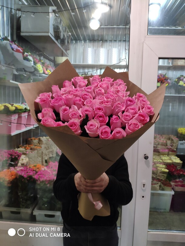 51 штук розовые розы, артикул F101949 - 19000 рублей, доставка по городу. Flawery - доставка цветов