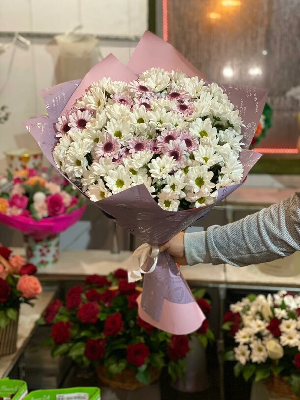 Хризантема микс, артикул F102233 - 5125 рублей, доставка по городу. Flawery - доставка цветов