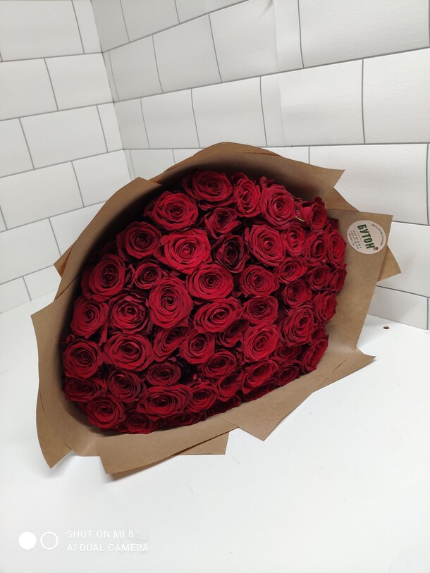 Букет из роз премиум букет, артикул F105802 - 14500 рублей, доставка по городу. Flawery - доставка цветов