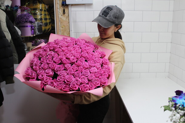 Шикарный букет, артикул F105812 - 35500 рублей, доставка по городу. Flawery - доставка цветов