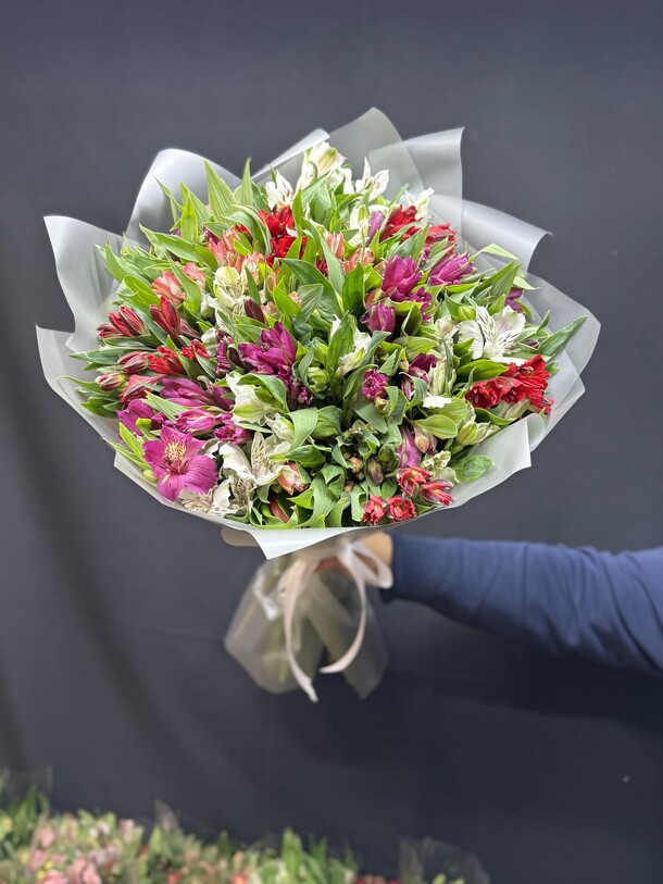 Альстромерия, артикул F1402154 - 3500 рублей, доставка по городу. Flawery - доставка цветов