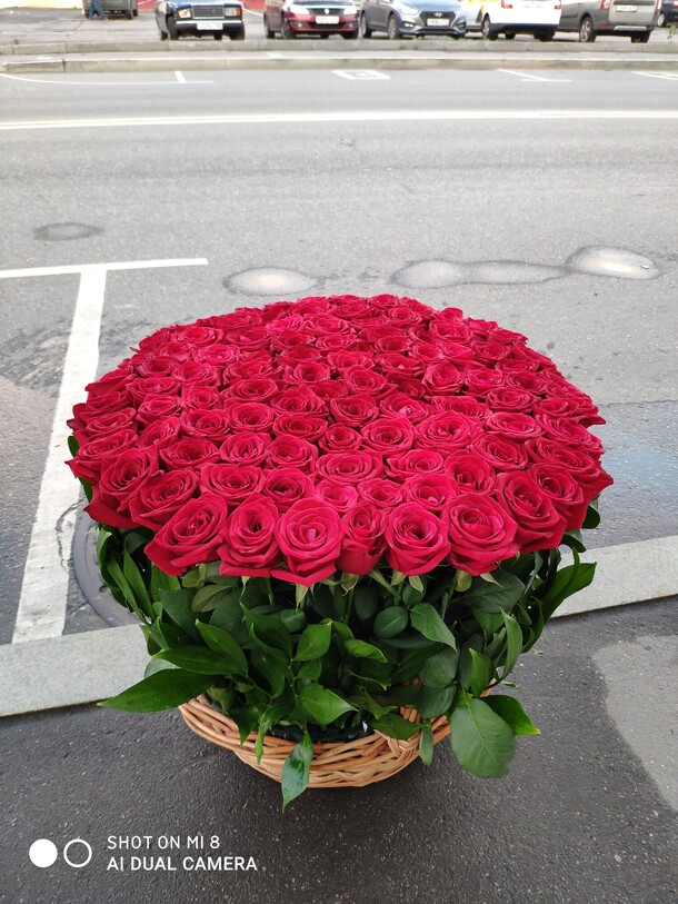 Корзина высокий, артикул F92205 - 29000 рублей, доставка по городу. Flawery - доставка цветов