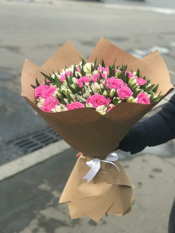 Поляна, артикул F92932 - 9500 рублей, доставка по городу. Flawery - доставка цветов