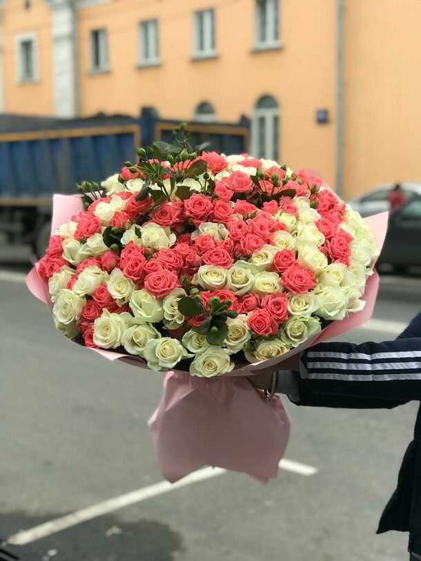 Сюзанна, артикул F92933 - 57140 рублей, доставка по городу. Flawery - доставка цветов