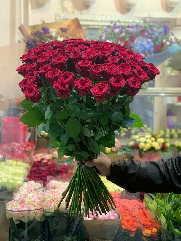 Красная роза, артикул F92937 - 8500 рублей, доставка по городу. Flawery - доставка цветов