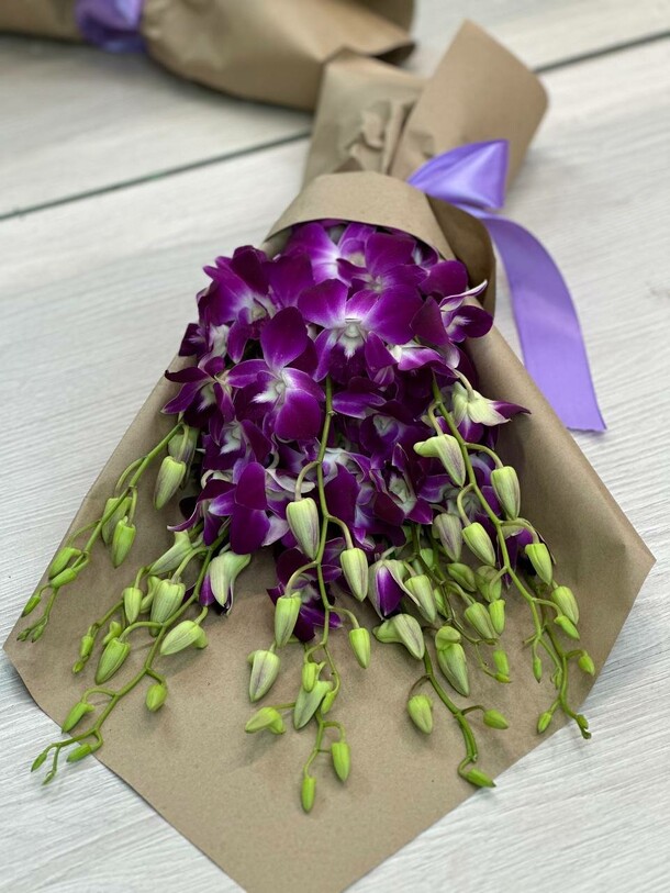 Букет из орхидеи  дендробиум, артикул F1314816 - 3999 рублей, доставка по городу. Flawery - доставка цветов