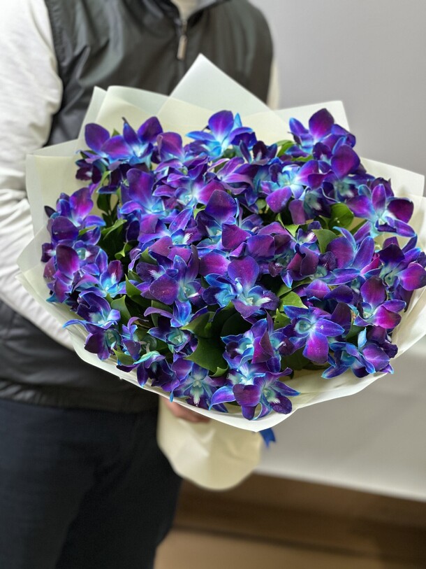 Букет из орхидея, артикул F1336279 - 6655 рублей, доставка по городу. Flawery - доставка цветов