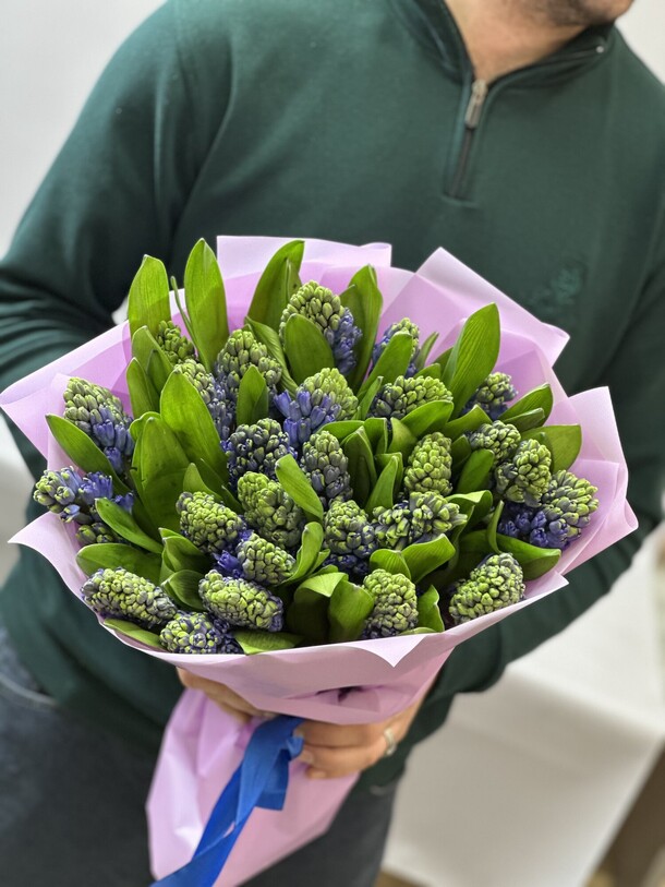 Букет из гиацинты, артикул F1336287 - 10647 рублей, доставка по городу. Flawery - доставка цветов