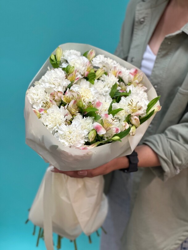 Авторская букет, артикул F1338651 - 7321 рублей, доставка по городу. Flawery - доставка цветов