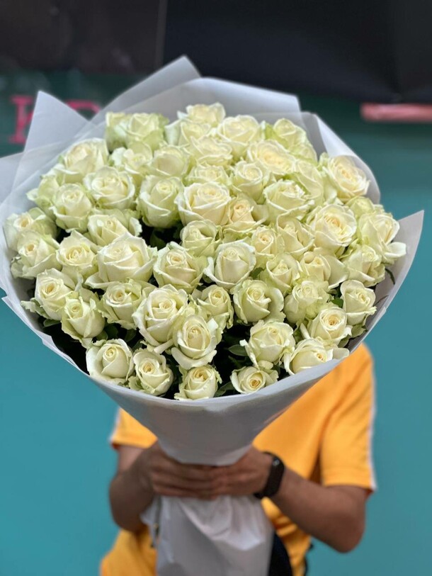 Букет из 51 роз, артикул F1341417 - 12500 рублей, доставка по городу. Flawery - доставка цветов