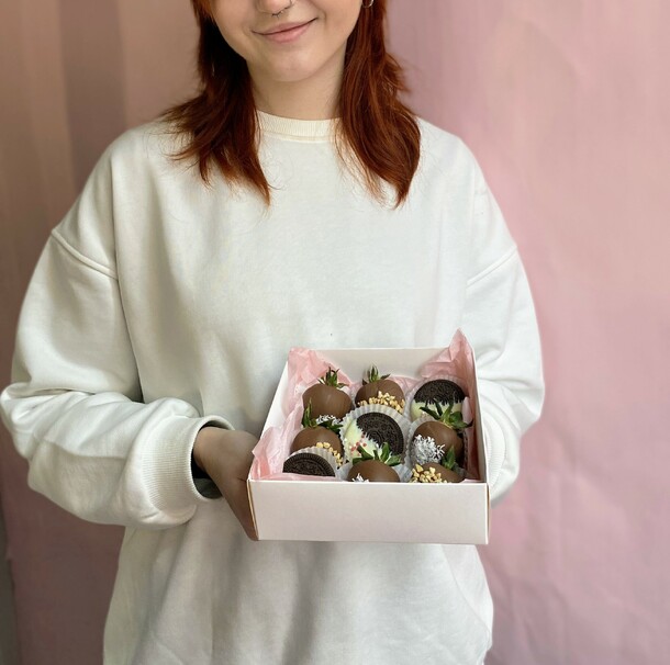 Клубника в шоколаде, артикул F1257417 - 1990 рублей, доставка по городу. Flawery - доставка цветов