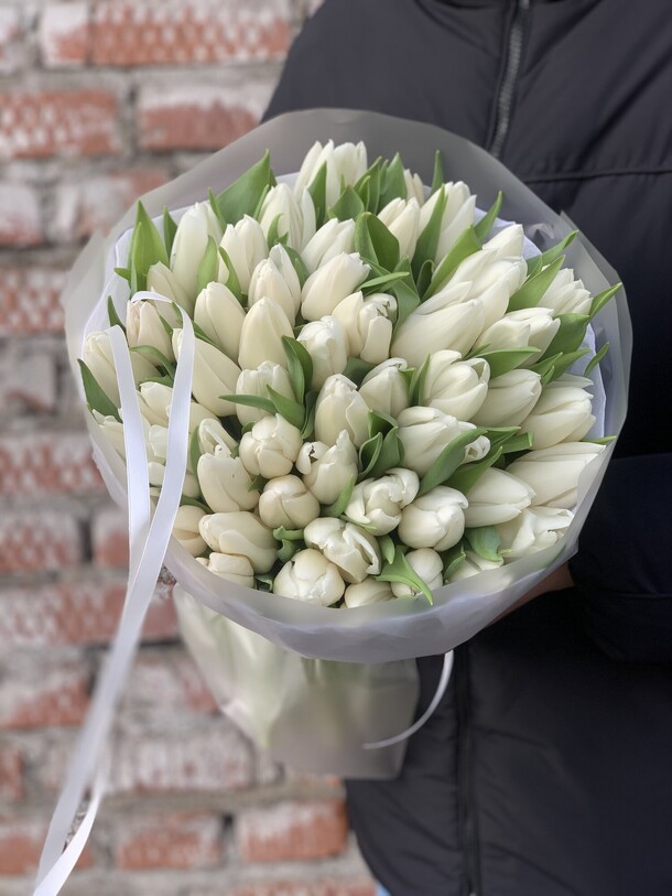 Тюльпаны, артикул F1350770 - 11450 рублей, доставка по городу. Flawery - доставка цветов