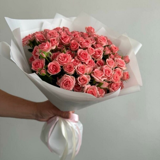 Нежнейшие кустовые розы 21шт 40см, артикул F1312991 - 5929 рублей, доставка по городу. Flawery - доставка цветов