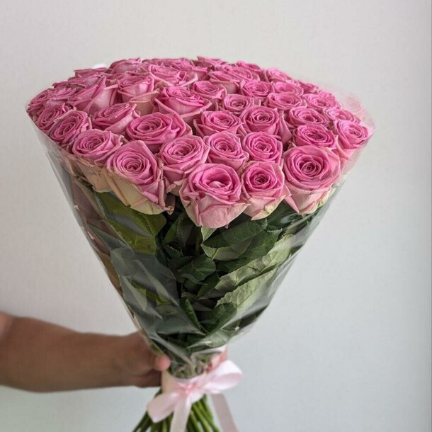 Розы аква 51шт 50 см, артикул F1316620 - 14069 рублей, доставка по городу. Flawery - доставка цветов