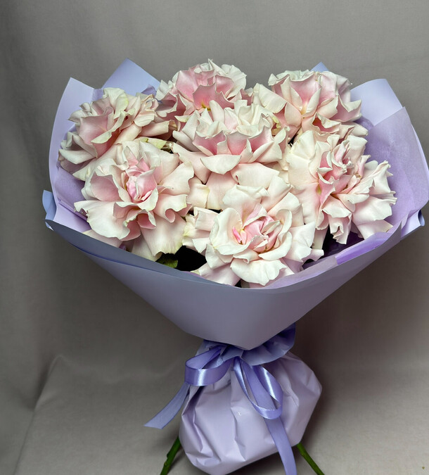 7 розовых французских роз, артикул F1341333 - 3801 рублей, доставка по городу. Flawery - доставка цветов