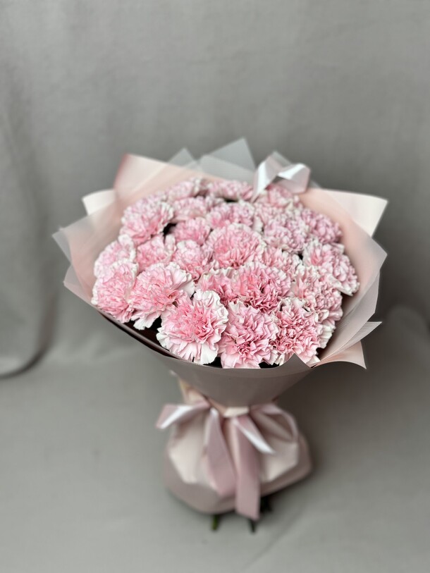25 розовых диантусов, артикул F1394457 - 5500 рублей, доставка по городу. Flawery - доставка цветов