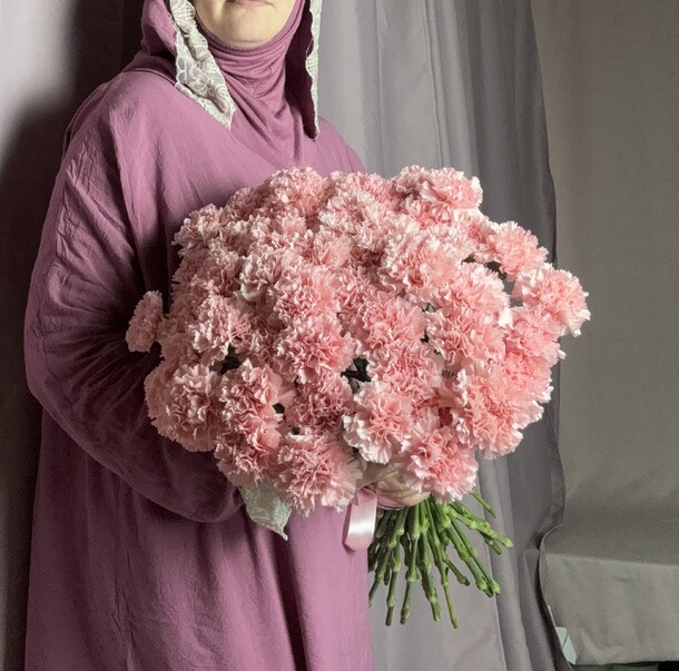 51 розовый  диантус под ленту, артикул F1394780 - 10945 рублей, доставка по городу. Flawery - доставка цветов