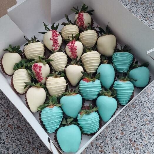 Клубника в шоколаде 5, артикул F1314758 - 5143 рублей, доставка по городу. Flawery - доставка цветов