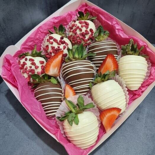 Клубника в шоколаде 6, артикул F1314760 - 2340 рублей, доставка по городу. Flawery - доставка цветов