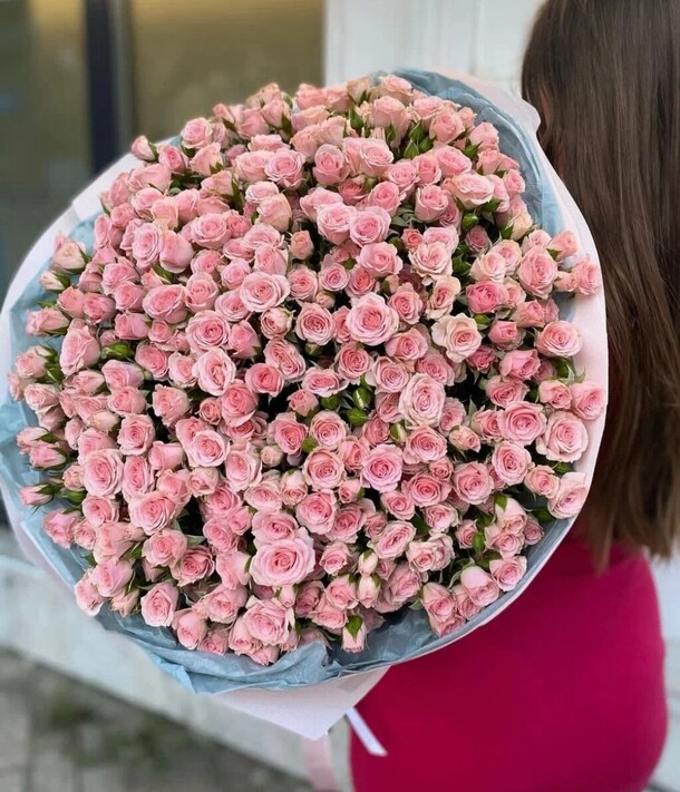 Шикарные кустовые розочки, артикул F1315317 - 33000 рублей, доставка по городу. Flawery - доставка цветов