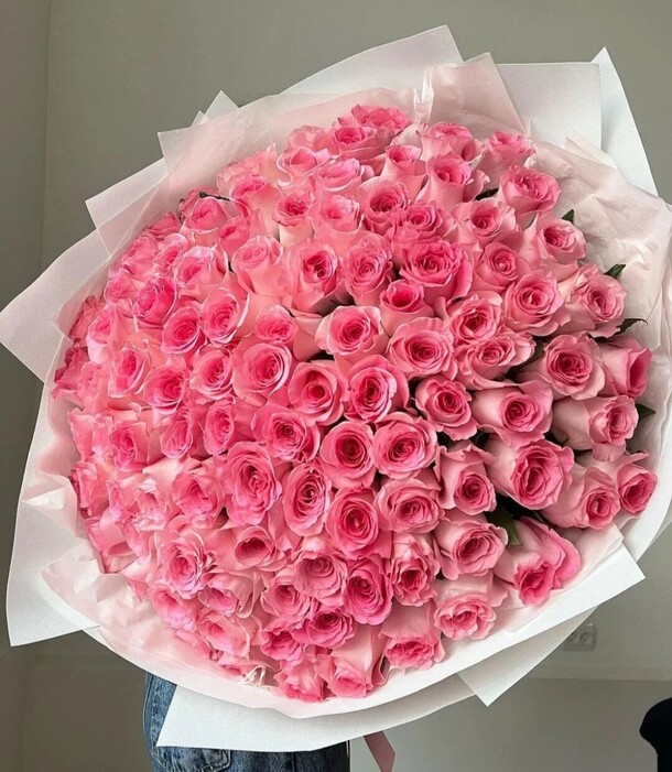101 розовая роза, артикул F1315342 - 34100 рублей, доставка по городу. Flawery - доставка цветов