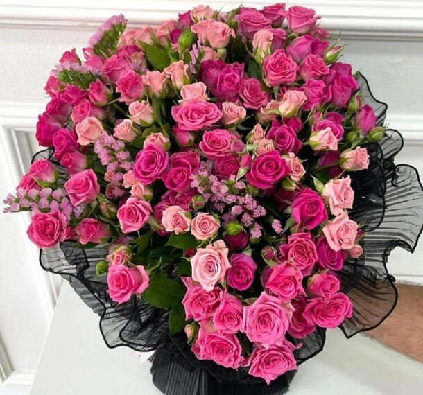 Кустовые розочки с маттиолой, артикул F1315802 - 33000 рублей, доставка по городу. Flawery - доставка цветов